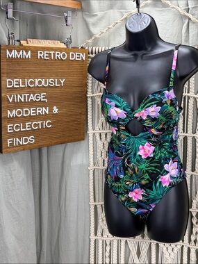 Victoria's Secret Tropical Floral & Leaves  Cut-Out One Piece Swimsuit | Small